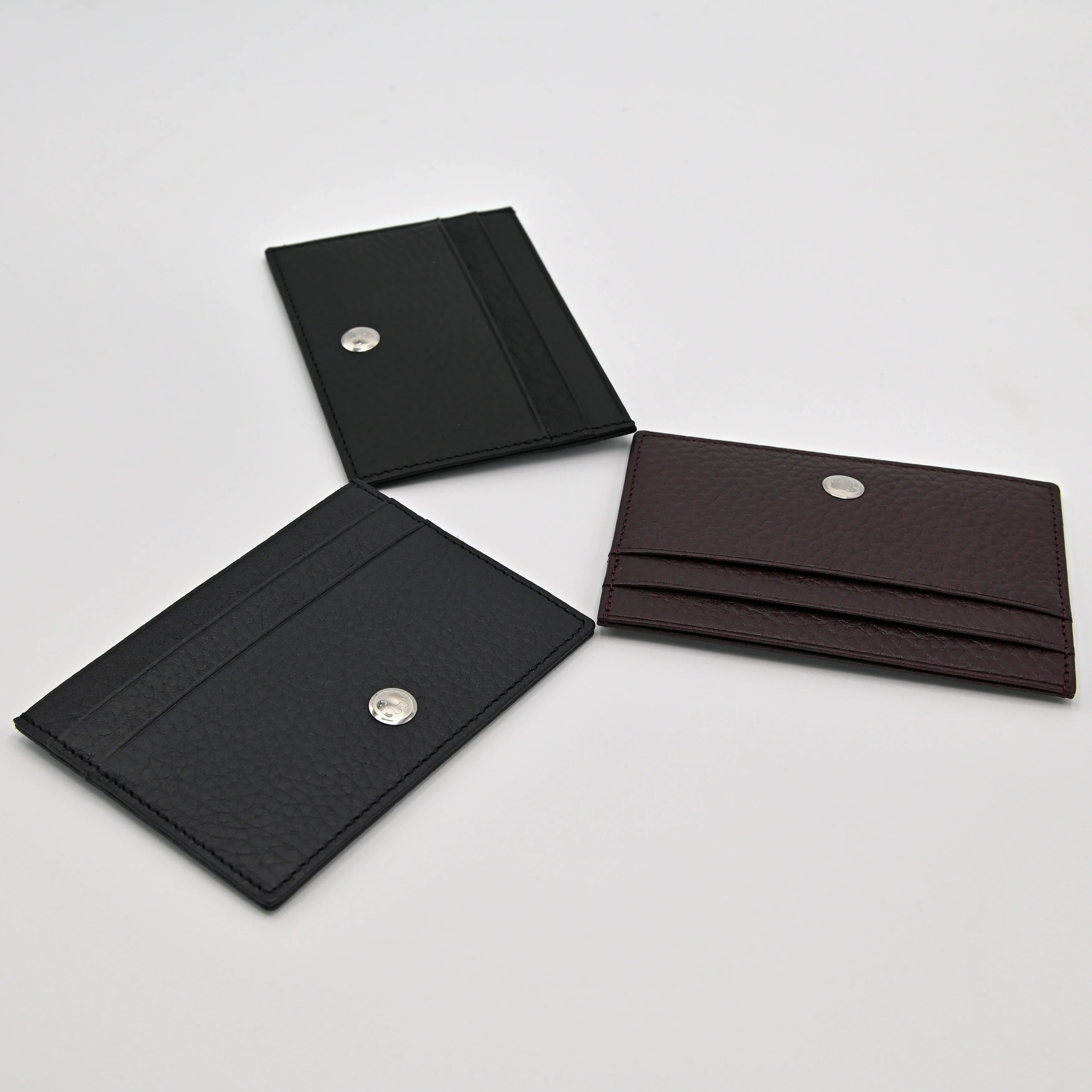 【NEW ARRIVAL】ミニマルなカードケースが登場